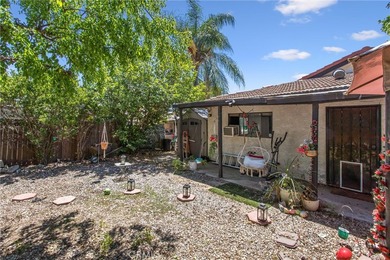 Spacious and unique 4-bedroom, 2-bath home in South San - photo 22