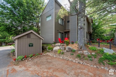 A rarely offered Lake Placid end unit condominium with 4 - photo 2