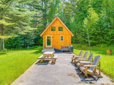 Are you searching for a private mountain retreat featuring a - photo 3