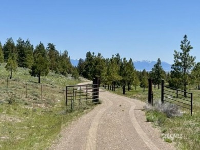 Goose Lake Acreage For Sale in Lakeview Oregon