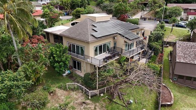 Nestled in a highly desirable Hawaii Kai neighborhood, this - photo 1