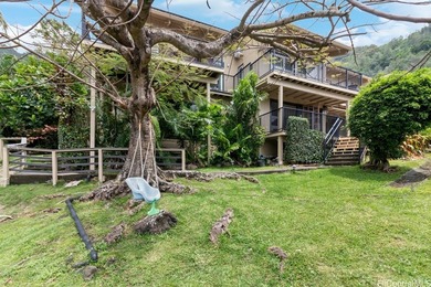 Nestled in a highly desirable Hawaii Kai neighborhood, this - photo 2