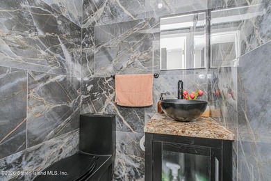 Newly Renovated 3-Bedroom Townhouse in the Heart of Mariners - photo 13