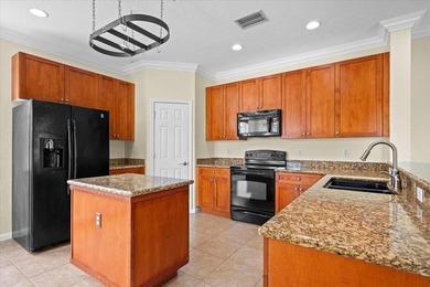 Welcome to 127 Greenwich Circle, a beautifully situated end-unit - photo 17