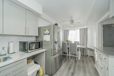 Newly Renovated 3-Bedroom Townhouse in the Heart of Mariners - photo 17