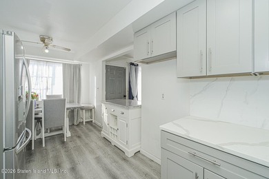 Newly Renovated 3-Bedroom Townhouse in the Heart of Mariners - photo 18
