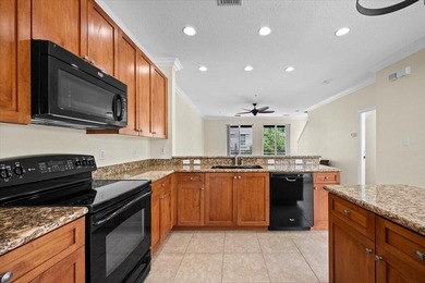 Welcome to 127 Greenwich Circle, a beautifully situated end-unit - photo 19