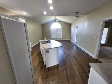 Come and look at this beautiful 3 bedroom, 2.5 bath townhome in - photo 8