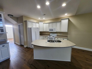 Come and look at this beautiful 3 bedroom, 2.5 bath townhome in - photo 9
