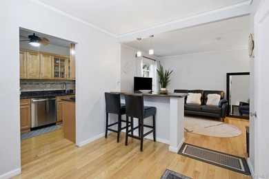 Step into this bright and inviting 1-bedroom, 1-bathroom home in - photo 3