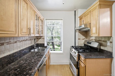 Step into this bright and inviting 1-bedroom, 1-bathroom home in - photo 7