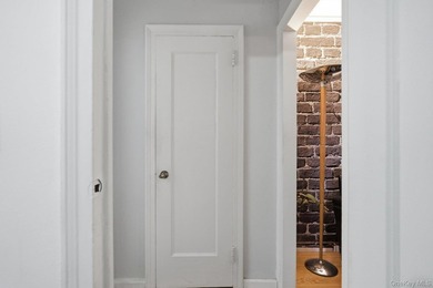 Step into this bright and inviting 1-bedroom, 1-bathroom home in - photo 8