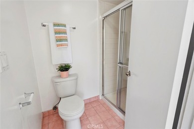 Beautiful Marina Del Rey townhome located in the highly - photo 18