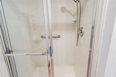 Beautiful Marina Del Rey townhome located in the highly - photo 19