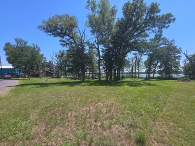 Check out this awesome 0.56-acre waterfront lot with incredible - photo 2