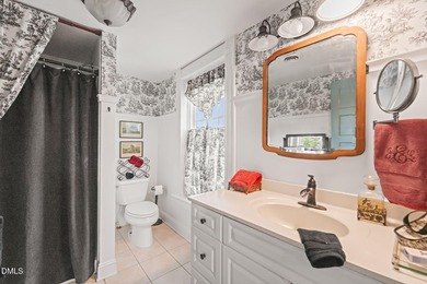 Begin your family's next chapter in this vintage 4 Bedroom, 2.5 - photo 28