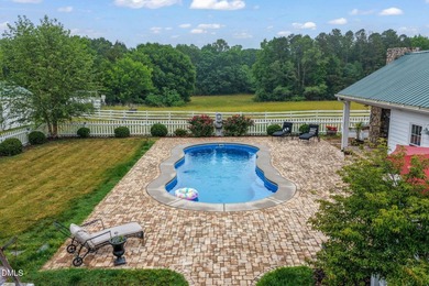 Begin your family's next chapter in this vintage 4 Bedroom, 2.5 - photo 35