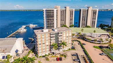 Caloosahatchee River Condo For Sale in Fort Myers Florida