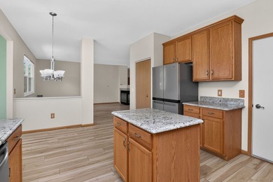 Welcome to effortless living in Grand Haven, one of Romeoville's - photo 10