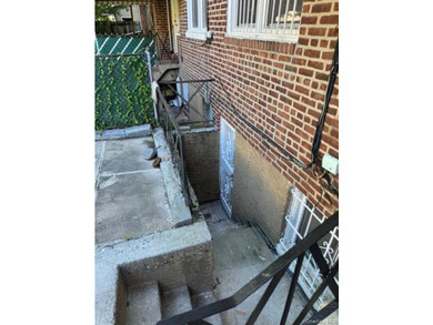 House for sale. Fully finished basement with separate entrance - photo 14