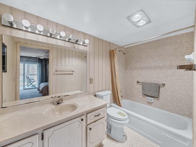 A rare opportunity to own a bright and spacious 2 bedroom, 2 - photo 20