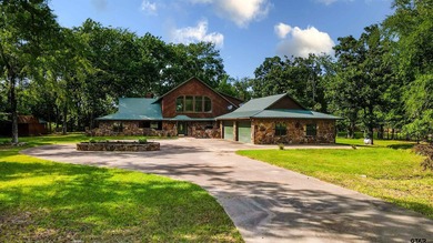 Experience the perfect blend of privacy, comfort, and East Texas - photo 1