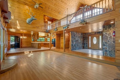 Experience the perfect blend of privacy, comfort, and East Texas - photo 5