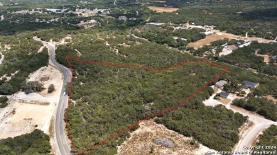 Lake Acreage For Sale in Lakehills, Texas