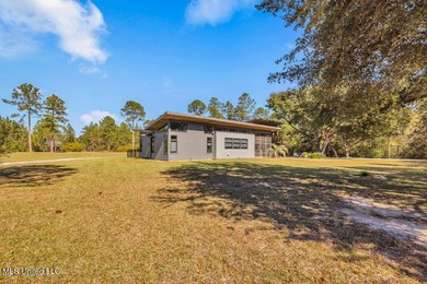 Looking for a 3-bedroom home? This one offers a great solution - photo 13