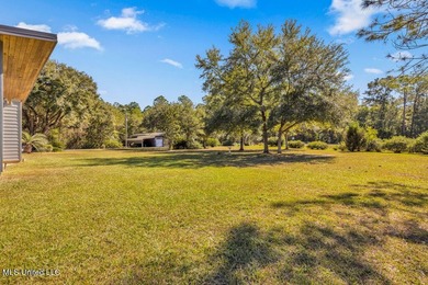 Looking for a 3-bedroom home? This one offers a great solution - photo 14