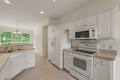 Gently used as a second home, this immaculate 2-bedroom, 2-bath - photo 16