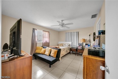 Discover this charming and well-maintained 3-bedroom, 2-bathroom - photo 17