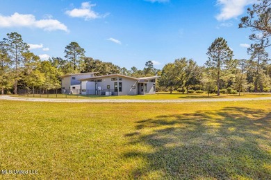 Looking for a 3-bedroom home? This one offers a great solution - photo 27