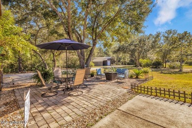 Looking for a 3-bedroom home? This one offers a great solution - photo 30