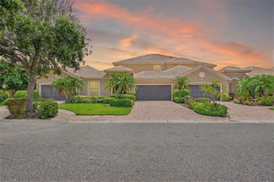 (private lake, pond, creek) Townhome/Townhouse For Sale in Ellenton Florida