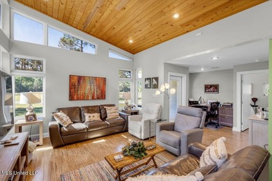 Looking for a 3-bedroom home? This one offers a great solution - photo 32