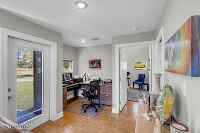 Looking for a 3-bedroom home? This one offers a great solution - photo 35