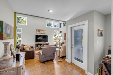 Looking for a 3-bedroom home? This one offers a great solution - photo 36