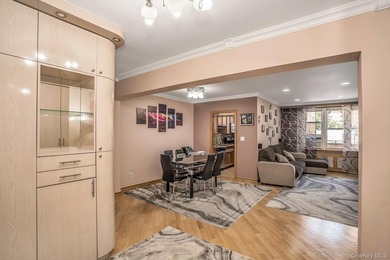 True 2 bed 2 bath unit, 1200 square feet with Dining room - photo 3