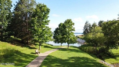 : This is a very easy build lot in the Docks at Caney Creek - photo 9