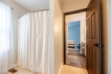 Welcome home to this charming Colonial featuring 3 bedrooms and - photo 17