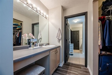 Welcome home to this charming Colonial featuring 3 bedrooms and - photo 18