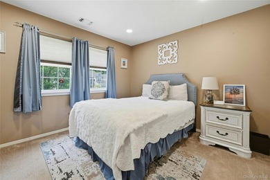 Move Right Into This Beautifully Updated 3 Bedroom, 2.5 Bath - photo 19