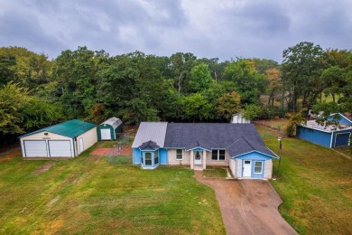 Lake Home For Sale in Gun Barrel City, Texas