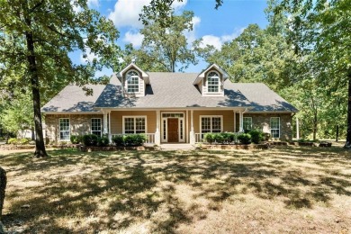 Hidden Lake - Lamar County Home For Sale in Powderly Texas