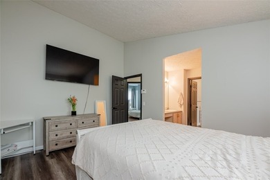 Welcome home to this charming Colonial featuring 3 bedrooms and - photo 22