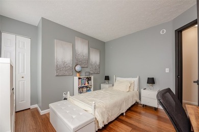 Welcome home to this charming Colonial featuring 3 bedrooms and - photo 24