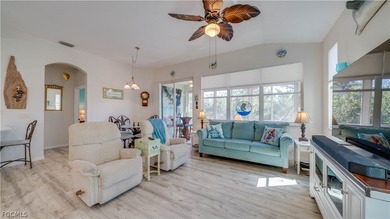 Welcome home! This beautifully updated 2-bedroom, 2-bath + Den - photo 6