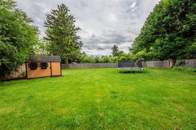 Welcome home to this charming Colonial featuring 3 bedrooms and - photo 37