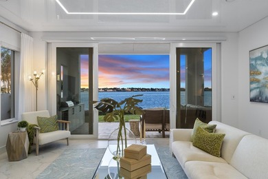 Move-in ready, this waterfront corner villa offers VIEWS - photo 7